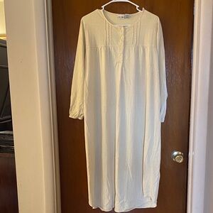 3/$15. Cherokee Light Yellow Knit Button-Front Nightgown, size S